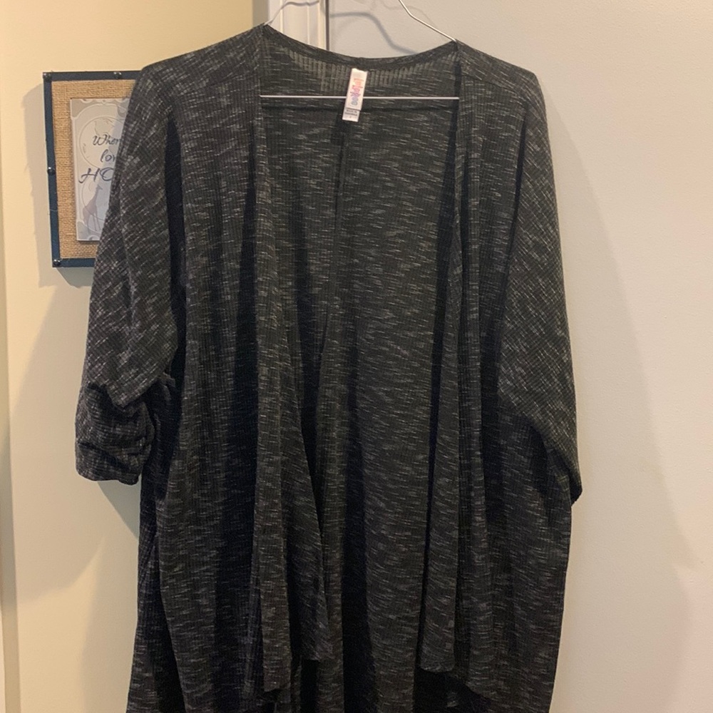 Lularoe Lindsay grey cardigan